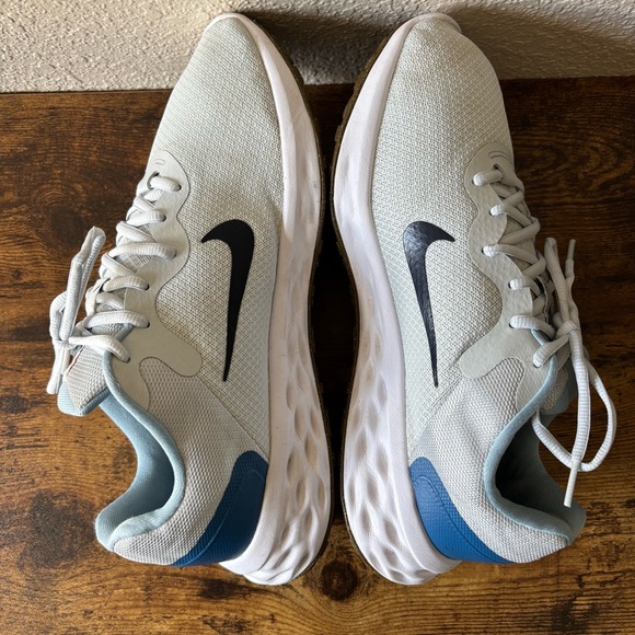 Nike Men’s 11W Revolution 6 Extra Wide Running Shoes Blue White Sneakers - Picture 5 of 8